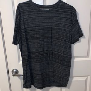 Men’s Apt. 9 shirt.